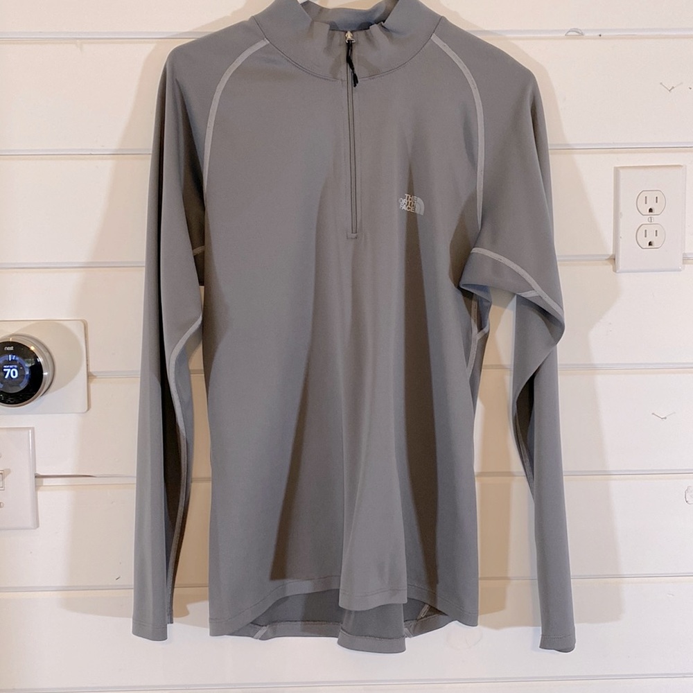 North Face Flight Series Medium Long sleeve shirt